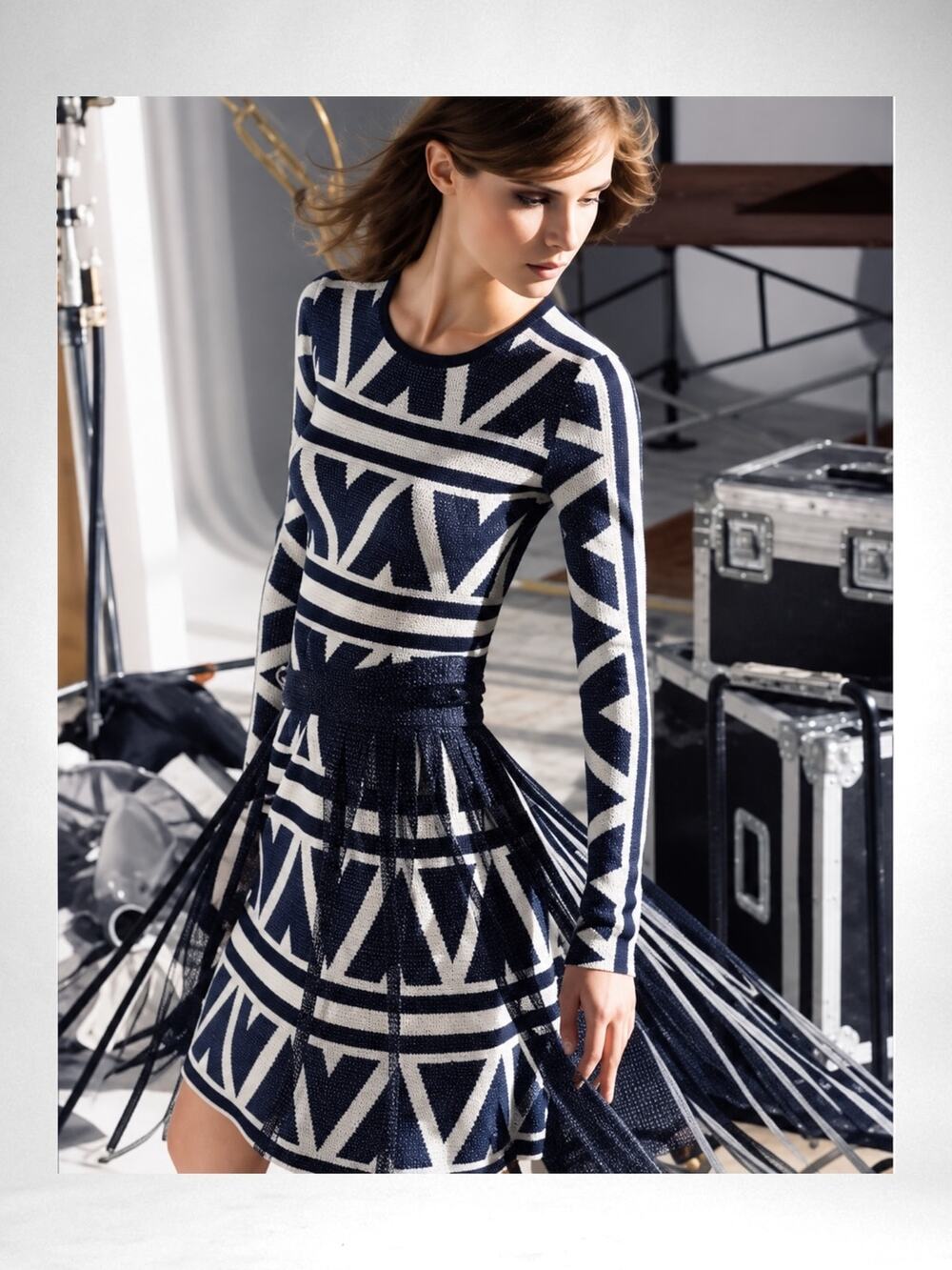 BCBGMAXAZRIA Silk Blend Malina Mini Dress Zig Zag Long Sleeve A-Line Geometric